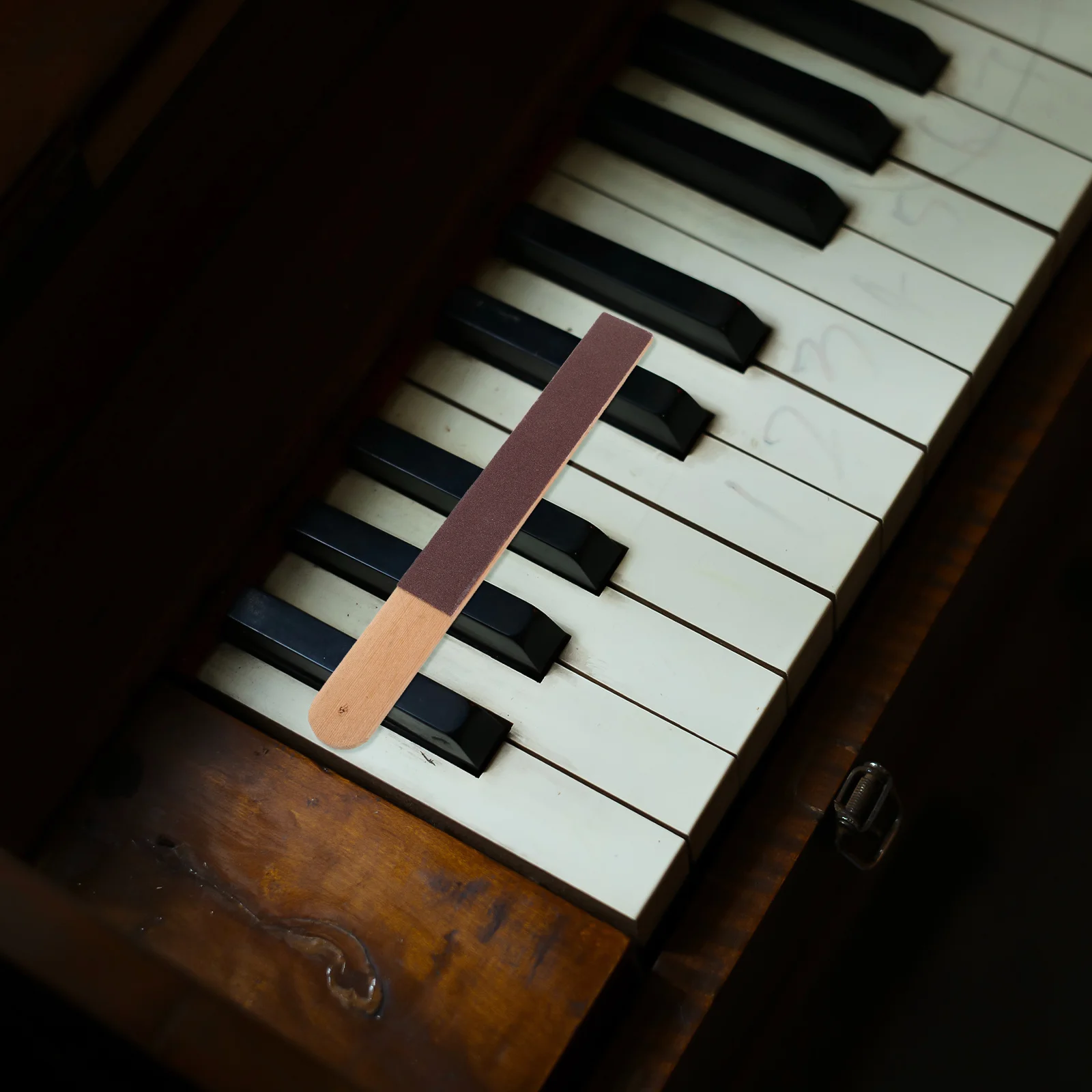 ضبط البيانو الخشبي، كتلة الصنفرة، أداة البيانو المحمولة الاحترافية المتينة للمطرقة وتعديل الصوت