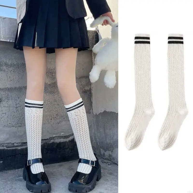 195E カレッジスタイルの女性中空アウトパターンニーハイソックスヴィンテージダブルストライプ無地黒、白の薄いストッキング