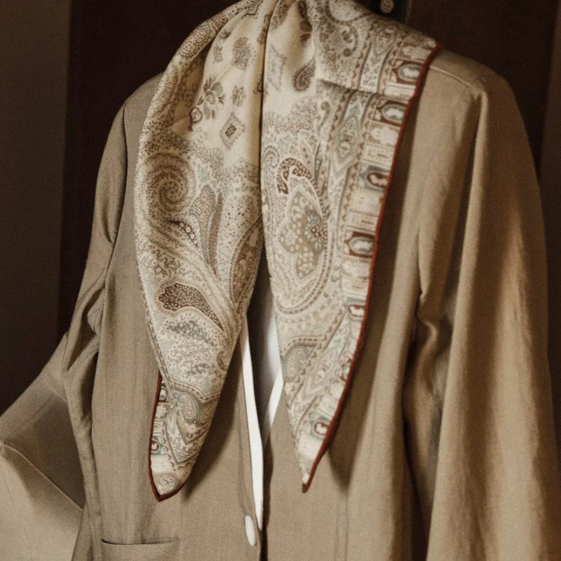 

Шелково-шерстяной квадратный платок в стиле Old Money для женщин, двусторонний универсальный шарф из шелка и шерсти, осенне-зимний, класса люкс