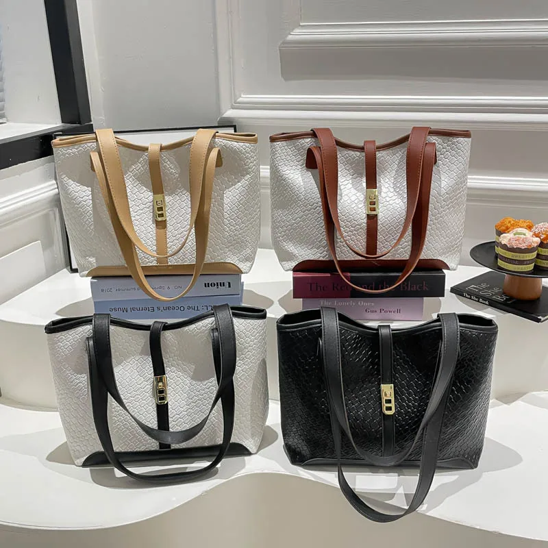 2026 New trendy large capacity fashionable color-blocking large bag women stylish shoulder bag Korean niche tote bag