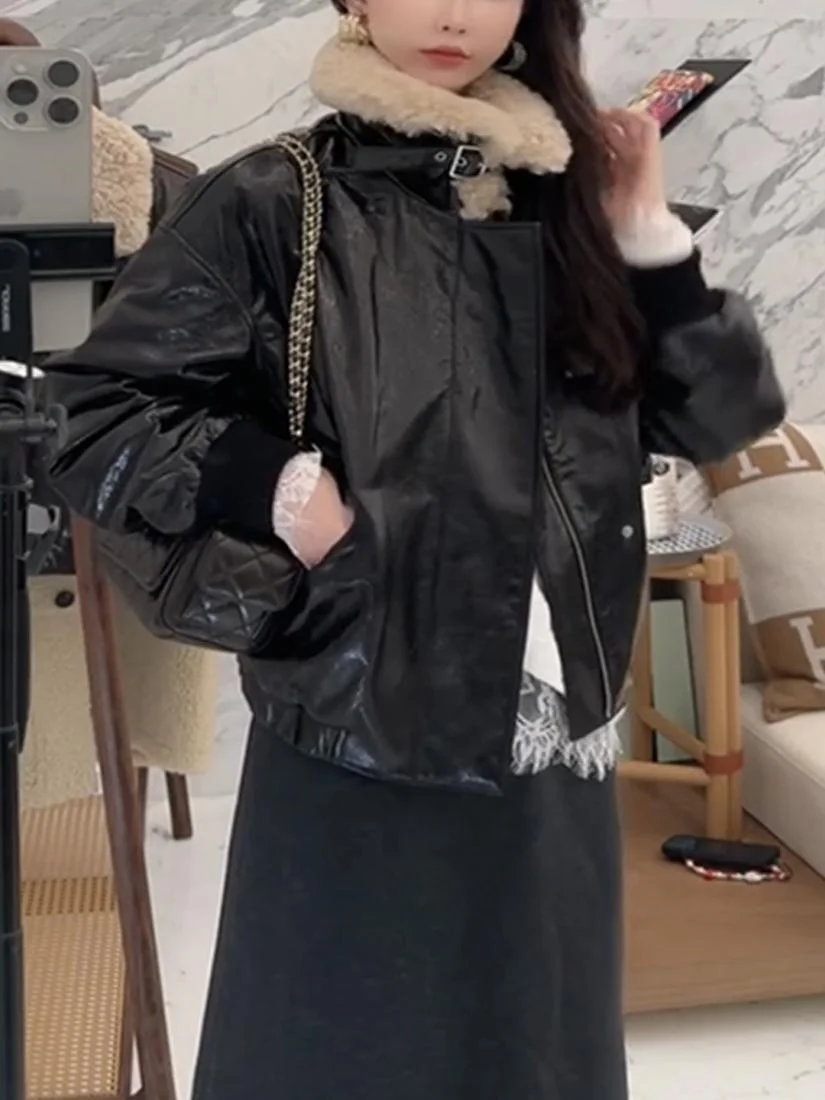 Chen Tai Jaet de cuero genuino para mujer, abrigo cálido de longitud media con cuello de piel de cordero y béisbol relleno de algodón