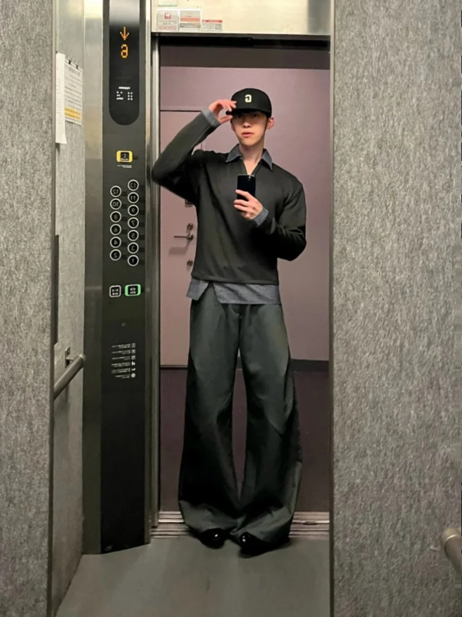 

Мужская футболка Tokyo Sle Long Sve V-Ne в клетку Irt Youthful Vitali Design Color Blo Contrast ID Pattern