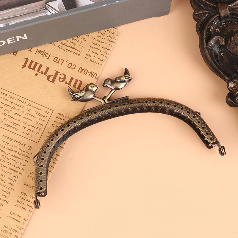 1Pc 12.5cm Bird Head Embossed Antique Bronze Metal Purse Frame Bag Kiss Clasp Handle DIY Arc Lock Bag Accessories