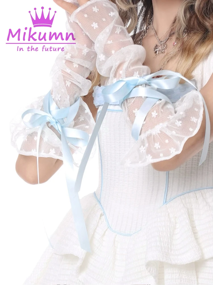 Y2k guanti estetici in pizzo bianco dolce giapponese Lolita Kawaii rosa blu fiocco guanti in rete con lacci guanti da festa Cosplay senza dita