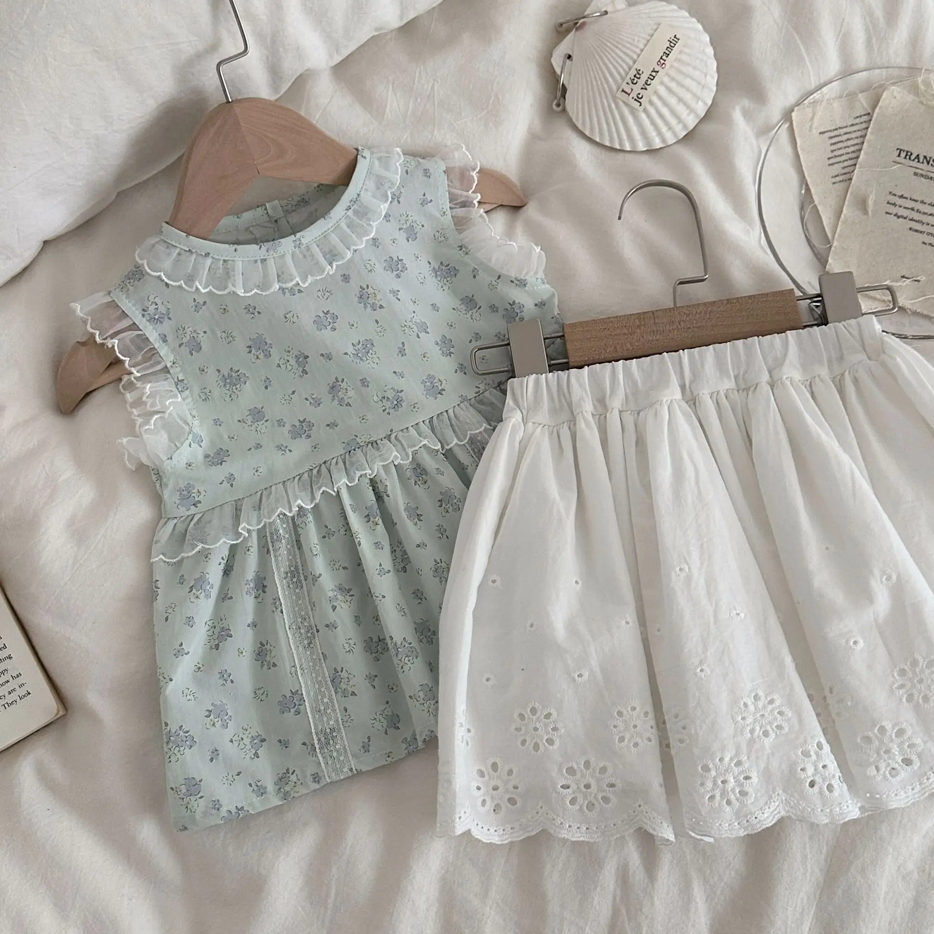 2026 Summer New Baby Girl Sleeveless Lace Collar Shirts Cute Girls Sweet Floral Tops Cotton Infant Blouse Toddler Clothes