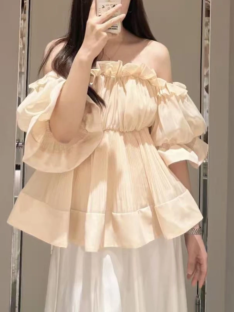 

Sweet Style Bubble Sleeve One Shoulder Shirt New Spring Summer Polka Dot Print Loose Fit Women's Top Leaf Detail