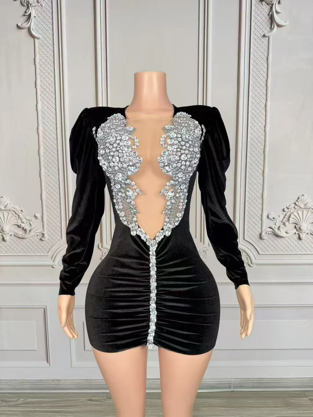 

Luxury Sparkly Crystals Sexy Mesh VelvetShort Dress Women Elegant Evening PromBirthday Party Dresses Stage Costume D194
