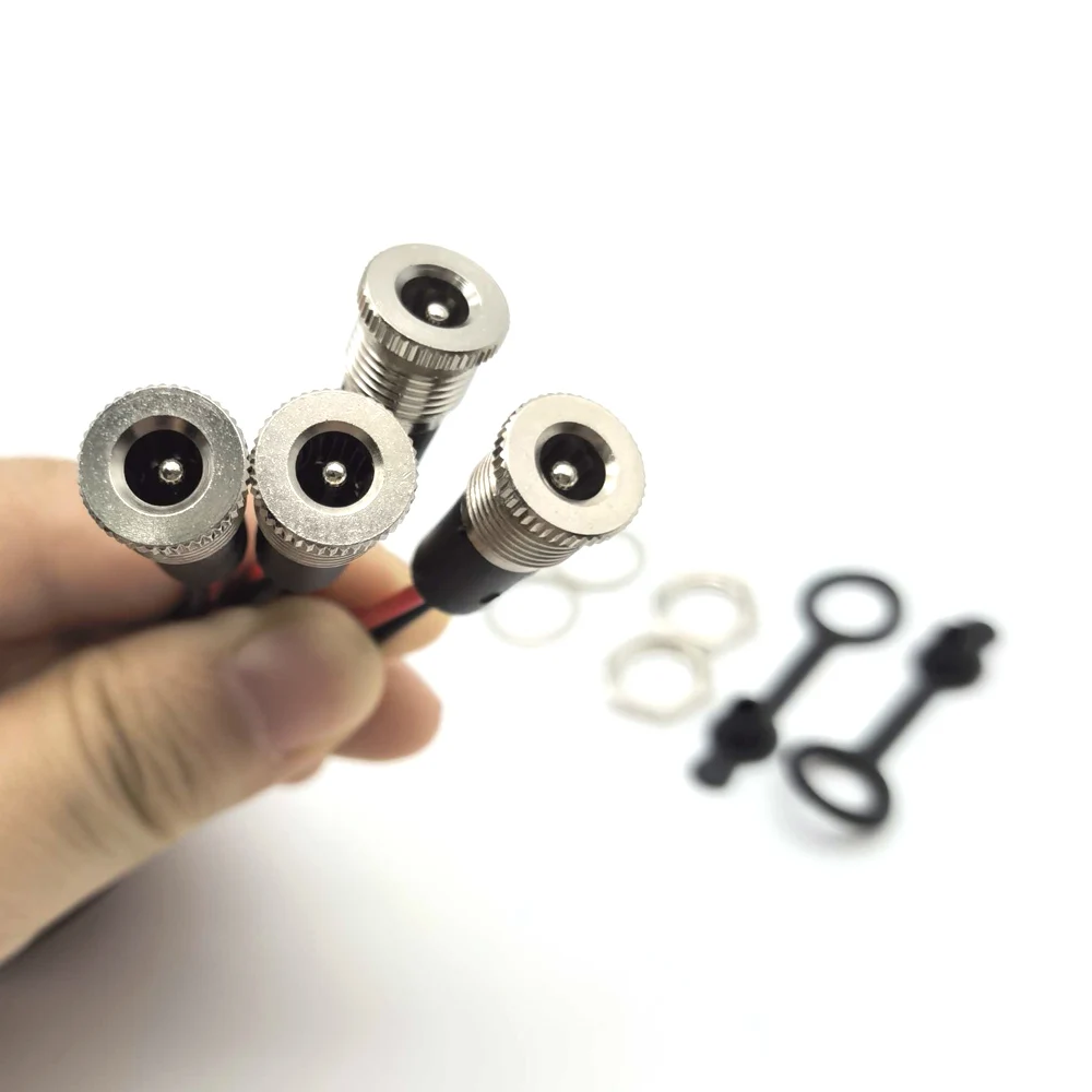 

50V DC099 5.5 x 2.1mm 5.5 x 2.5mm DC Power Socket Threaded Female Connector Adapter With 18AWG 10A Cable Wires DC-099