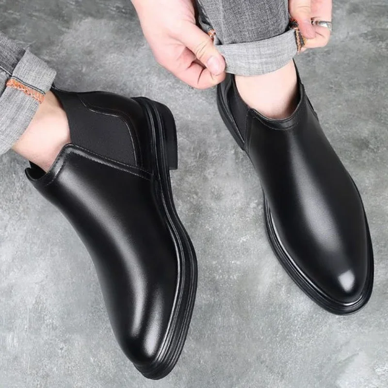 

2025 New Arrival Men's Leather Casual Slip On Mid High Top Chelsea Short Boots Spring Summer Autumn Large Size