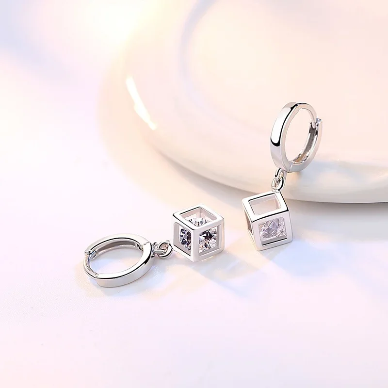 New Fashion Shiny Hoop Earrings Tiny Hoops With Square Pendants Zirconia Simple Style Dangle Earring Piercing Jewelry Gifts