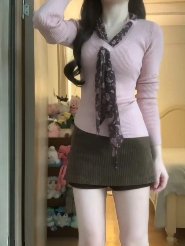 

Pink V-Ne Knitted Sweater Women's Early Spring 2026 Slim Fit Base Layer Long Sve Top Korean Sle Design Sensation