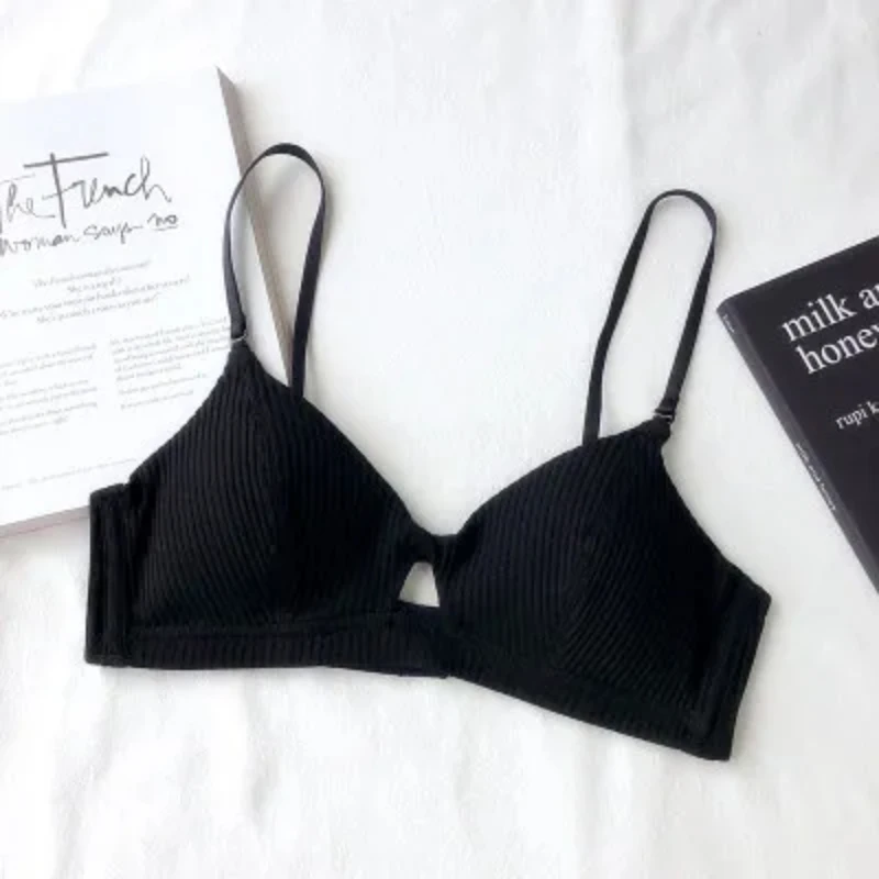 Triangle Cup Underwear Female Breathable Wrapped Bras with Women Sleepwear Bralette Thin Wire Free Comfort Brassiere for Girls