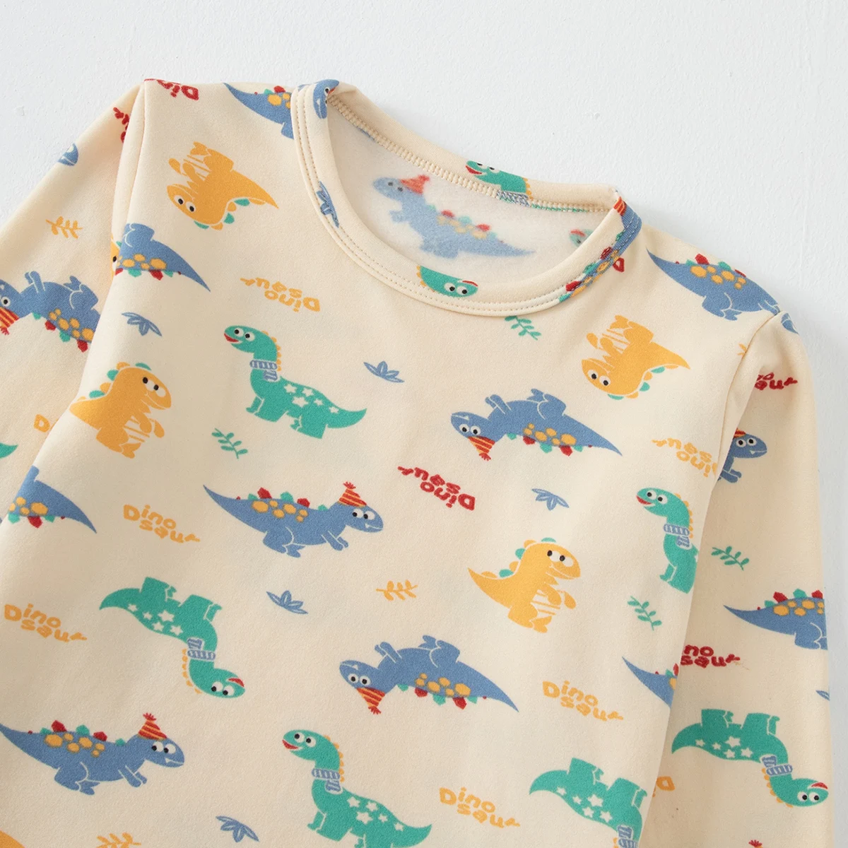 2-teiliges Kinder-Set für Herbst/Winter, bestehend aus bequemer, langärmliger Thermounterwäsche, ideal als Freizeitkleidung und als süßes, mit Cartoon-Motiven versehenes Schlafanzug-Set für Jungen und Mädchen. – Detail 7