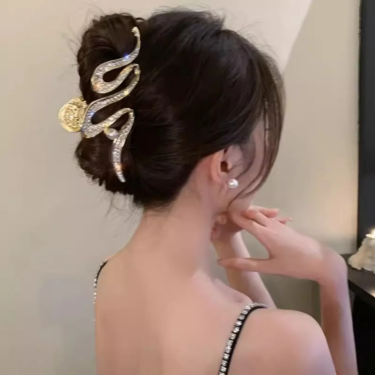 مشبك مخلب كبير من حجر الراين، إكسسوار شعر عصري، عقد آمن لظهر الرأس، تصميم فاخر للنساء