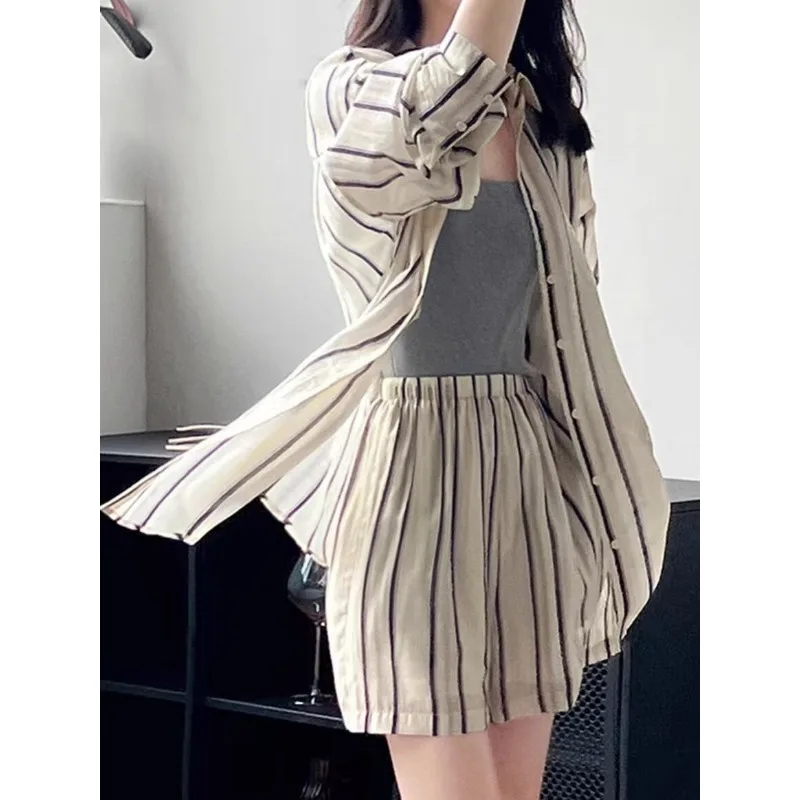 

Женская полосатая рубашка и шорты, комплект со свободными пышными рукавами, легкий повседневный летний повседневный непринужденный комплект из двух предметов