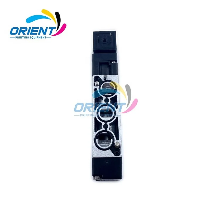 جديد 173404   MEH-5/2-1/8-P-I-B صمام الملف اللولبي الهوائي لقطع غيار KBA #4