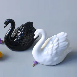 Modern Minimalist Black and White Couple Swan Home Accessories Decorative Figurines Ceramic Knickknacks Wedding Gifts Ornaments