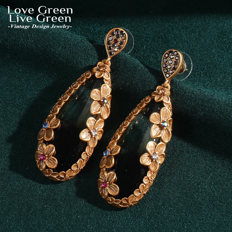 

Vintage Brown Crystal Drop Earring Long Water Droplet Gold Color Relief Flower Rhinestone Jewelry 2026 High Quality Daily Wear