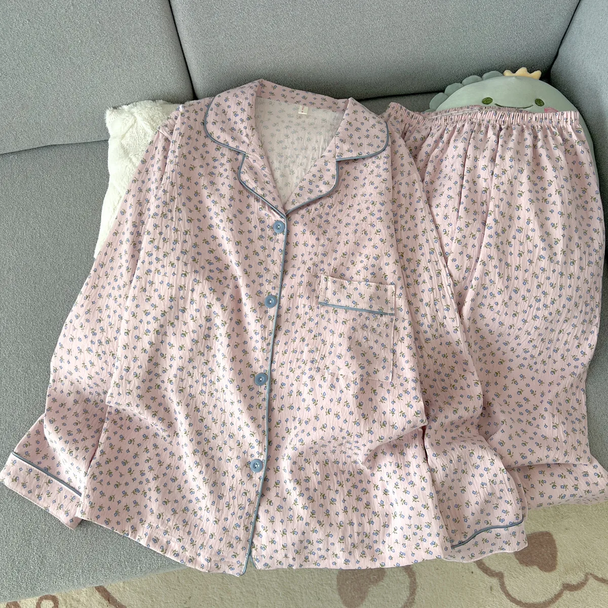 Women's Floral-Print Lapel Pajamas: Spring/Fall Long-Sleeve, Long-Pants, Casual And Comfortable “Cloud Cotton” Loungewear Set