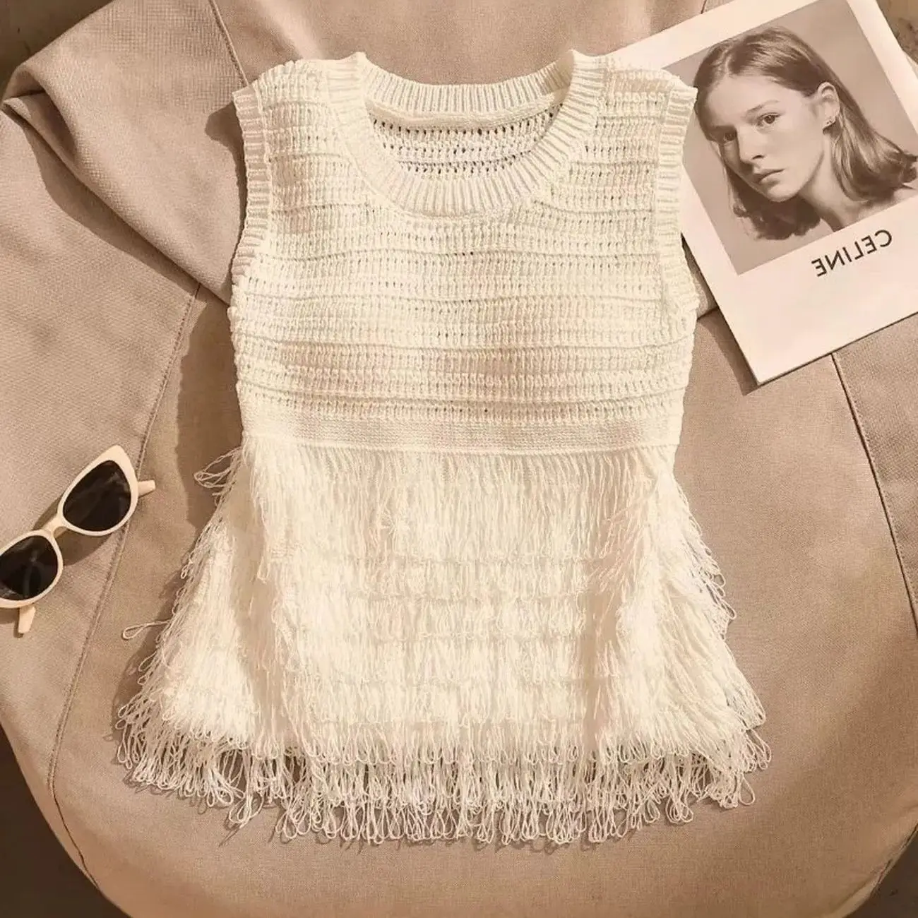 Women's Boho Knit Sleeveless Top White Crochet Knit Waist Cinched Multi-Layer Fringe Round Neck Fringe Hem Openwork Vest