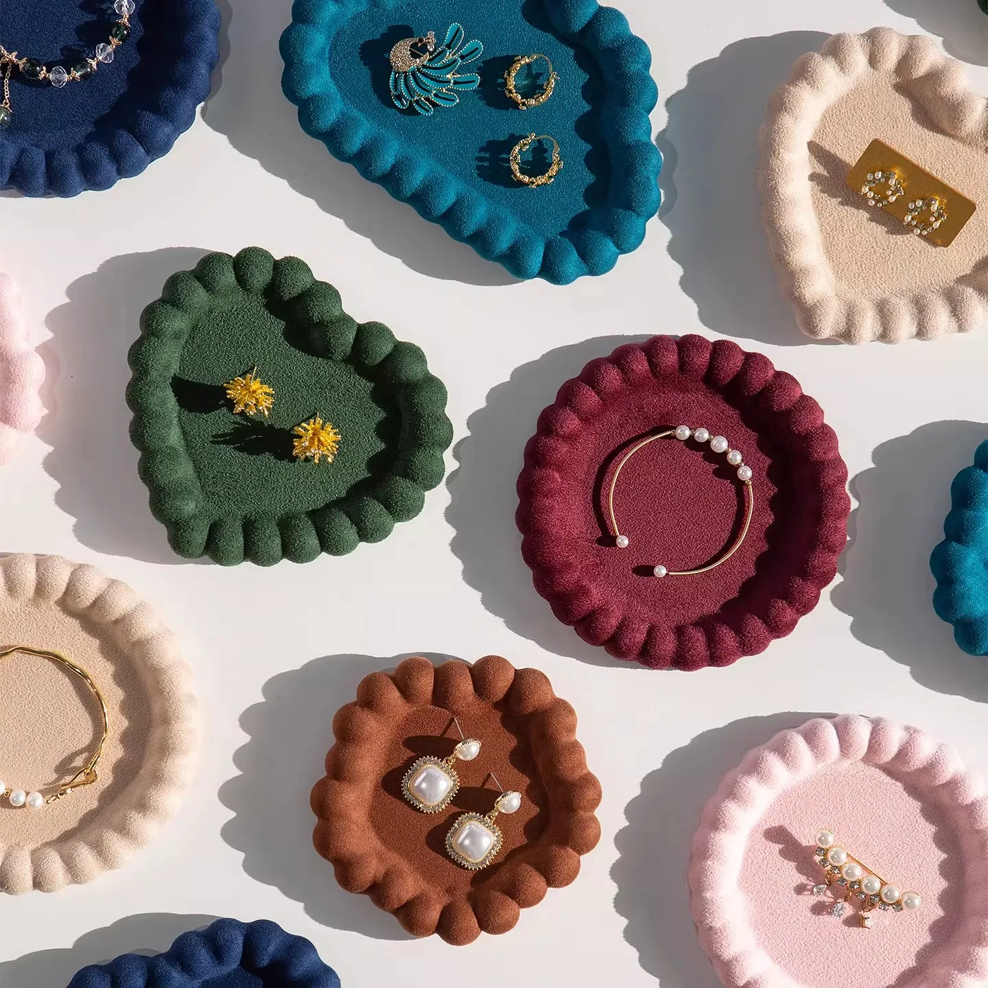 

Подставка для украшений: бархатный лоток нестандартной формы для колец, серег, браслетов, органайзер для хранения, реквизит для прямых трансляций