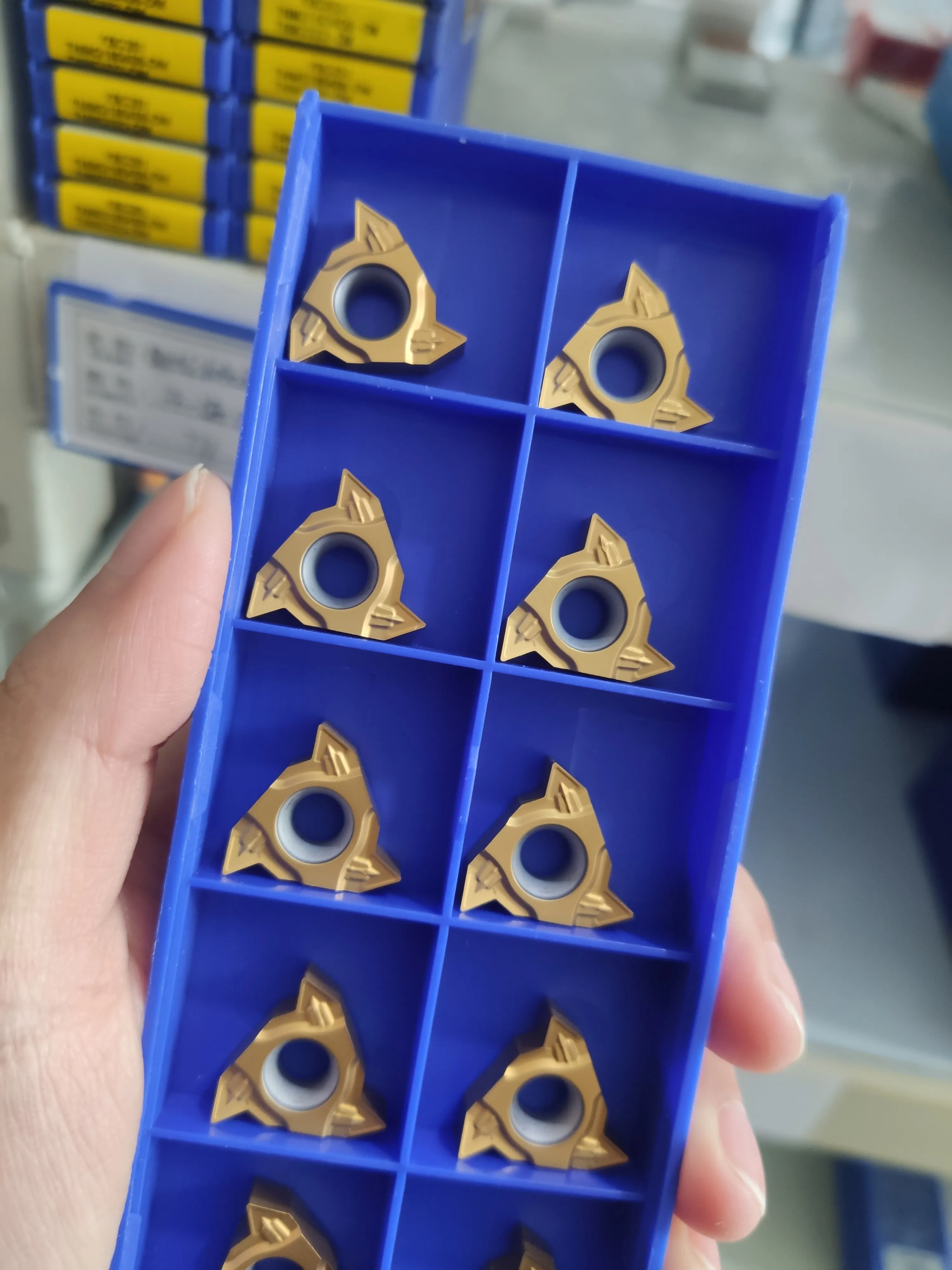 

1box LT22.01W-N60P ZM201 thread turning insert LT22.01W-N60P ZM201 Miliing cutter Carbide Inserts