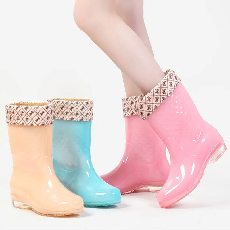 

Дождевая обувь, женские сапоги, модные непромокаемые сапоги из ПВХ на маленьком каблуке ярких цветов, водонепроницаемые нескользящие пластиковые сапоги на резинке, желейные бахилы