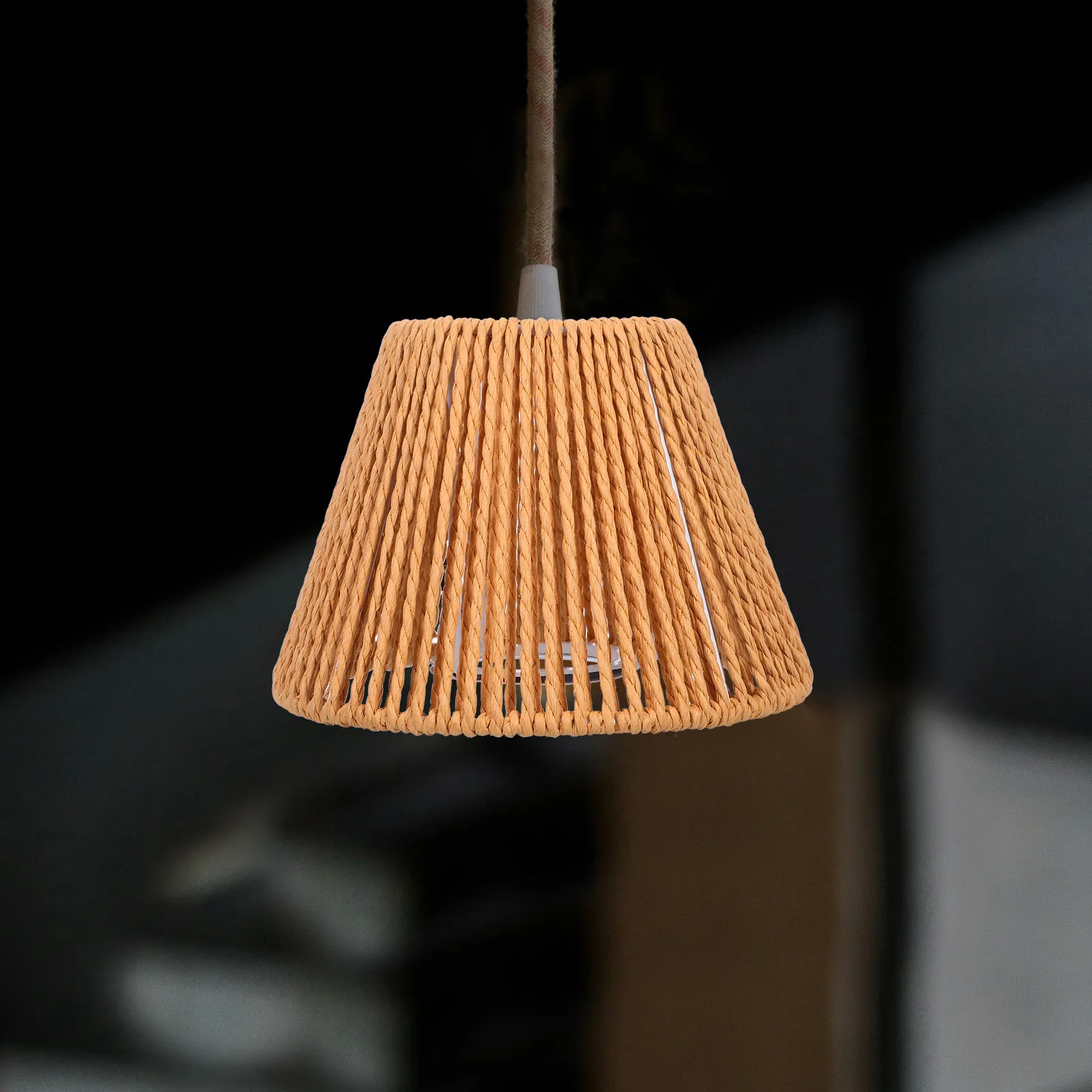 

Плетеный вручную абажур из натуральной бумажной веревки конической формы с железным каркасом для подвесного светильника в гостиную, спальню, отель