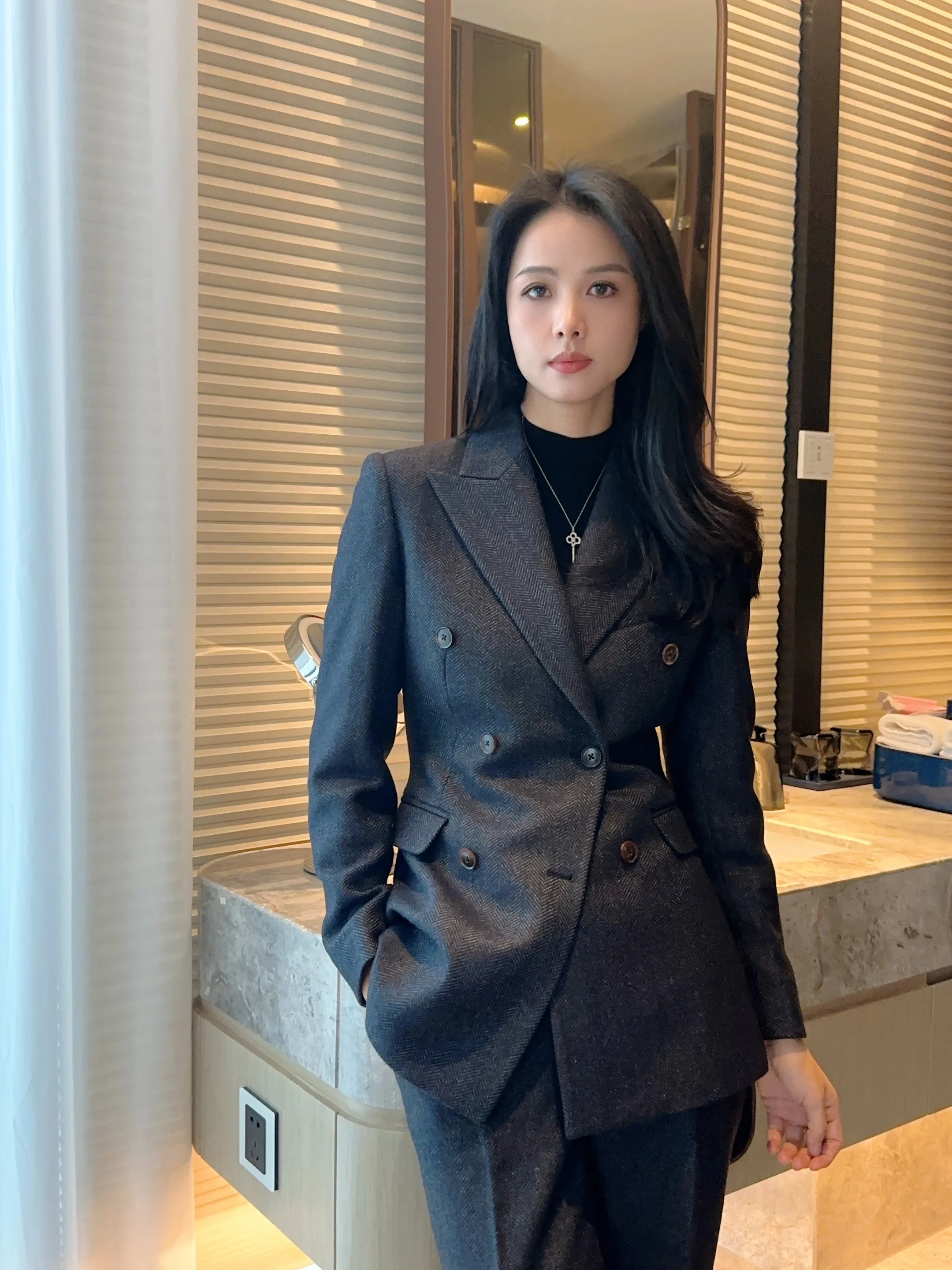 

Thiened Winter Sle Woolen Suit Bla Blue Double Breasted Nine Points Pants for Office Commute Slim Fit Women's Suit Set