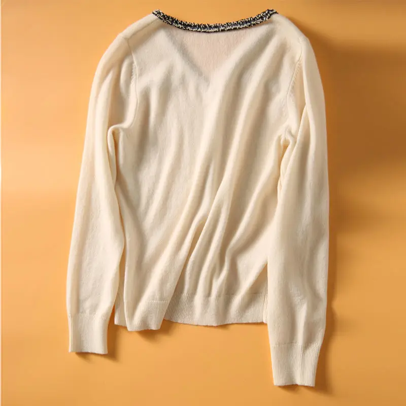 Tweed Splicing Pearl Buckle V-Neck Sweater Women 2024 Autumn Winter Long Sleeve Knitted Pullover All-Match Jersey Bottoming Top