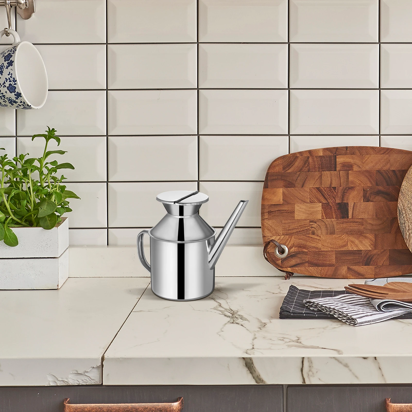 

1pcs 200Ml Stainless Steel Dispenser Bottle Long Spout No-Drip Refillable Kitchen Container For Olive Oil Vinegar Sauce Storage