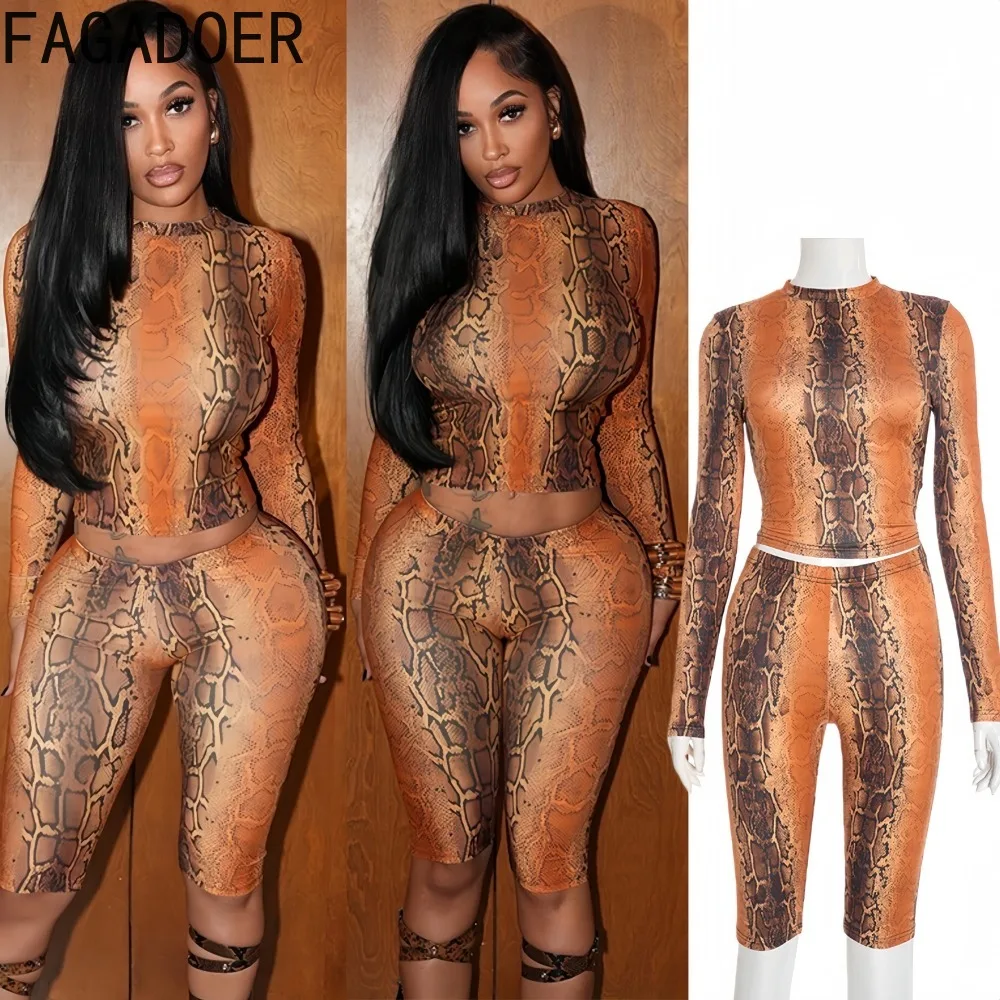 

FAGADOER Sexy Serpentine Printting 2 Pieces Set for Woman Outfits Round Neck Long Sleeves Crop Top and Shorts Female Streetwear