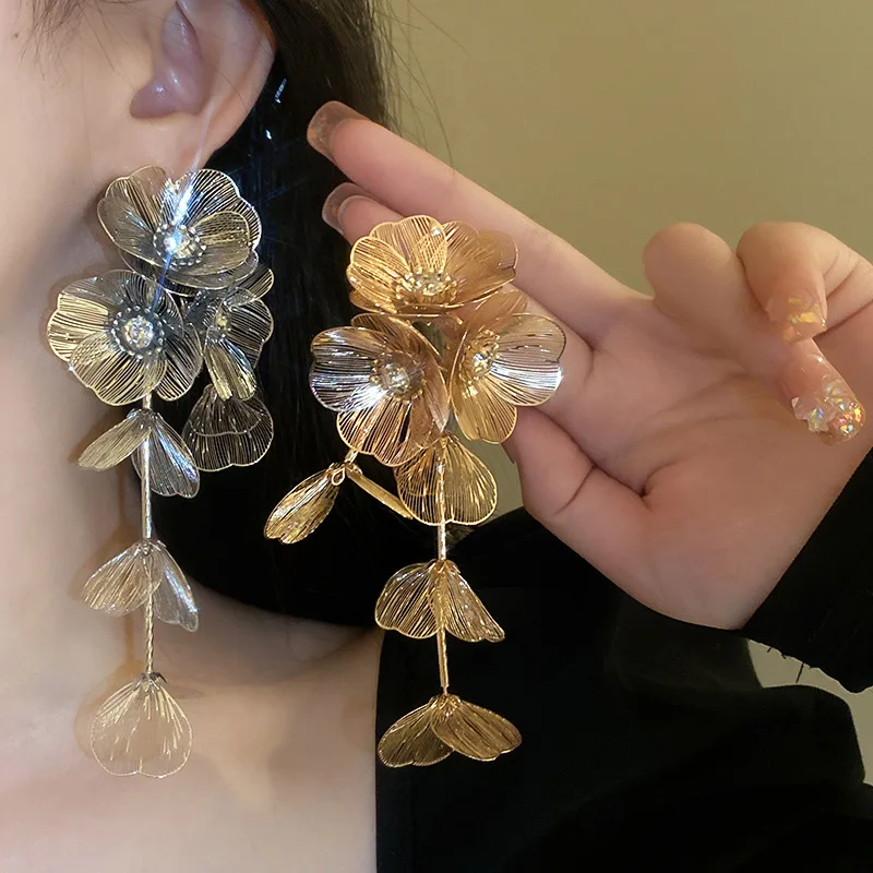 Fashion Inlaid Rhinestone Flower Long Tassel Earrings for Women Personality Exaggerated Design Earrings Temperament Jewelry image 4