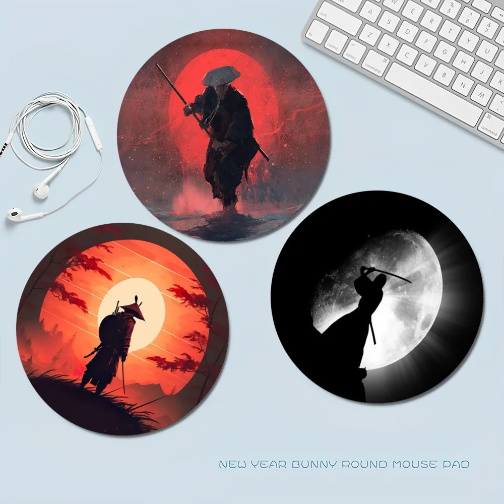 

Moon Samurai Mousepad Animation Round Big Promotion Table Mat Student Mousepad Computer Keyboard Pad Games Pad for PC Gamer