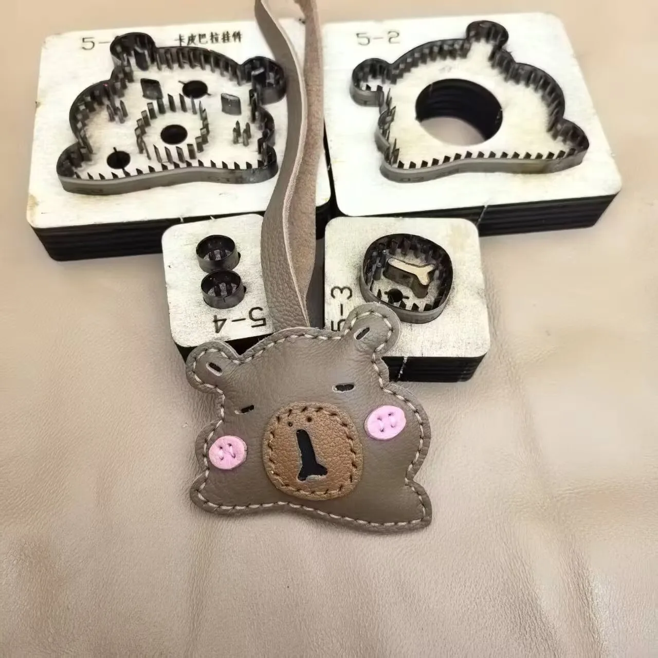 Capybara Bag Charm Cutting Die, Laser Engraved Wood Template for Handmade Leather Bag Accessories