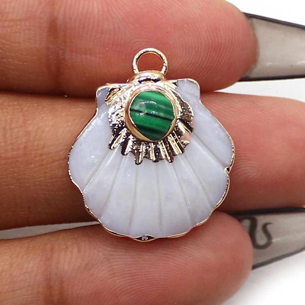 Personalized Natural Freshwater Fan-shaped Shell Inlaid with Natural Stone Round Malachite Single-hole Pendant DIY Jewelry Gift