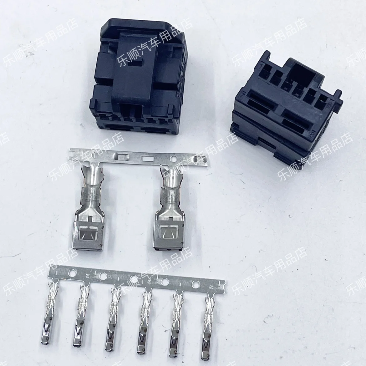 B MW seat heating and ventilation module power plug 8-hole connector, plug pins on driver and passenger modules