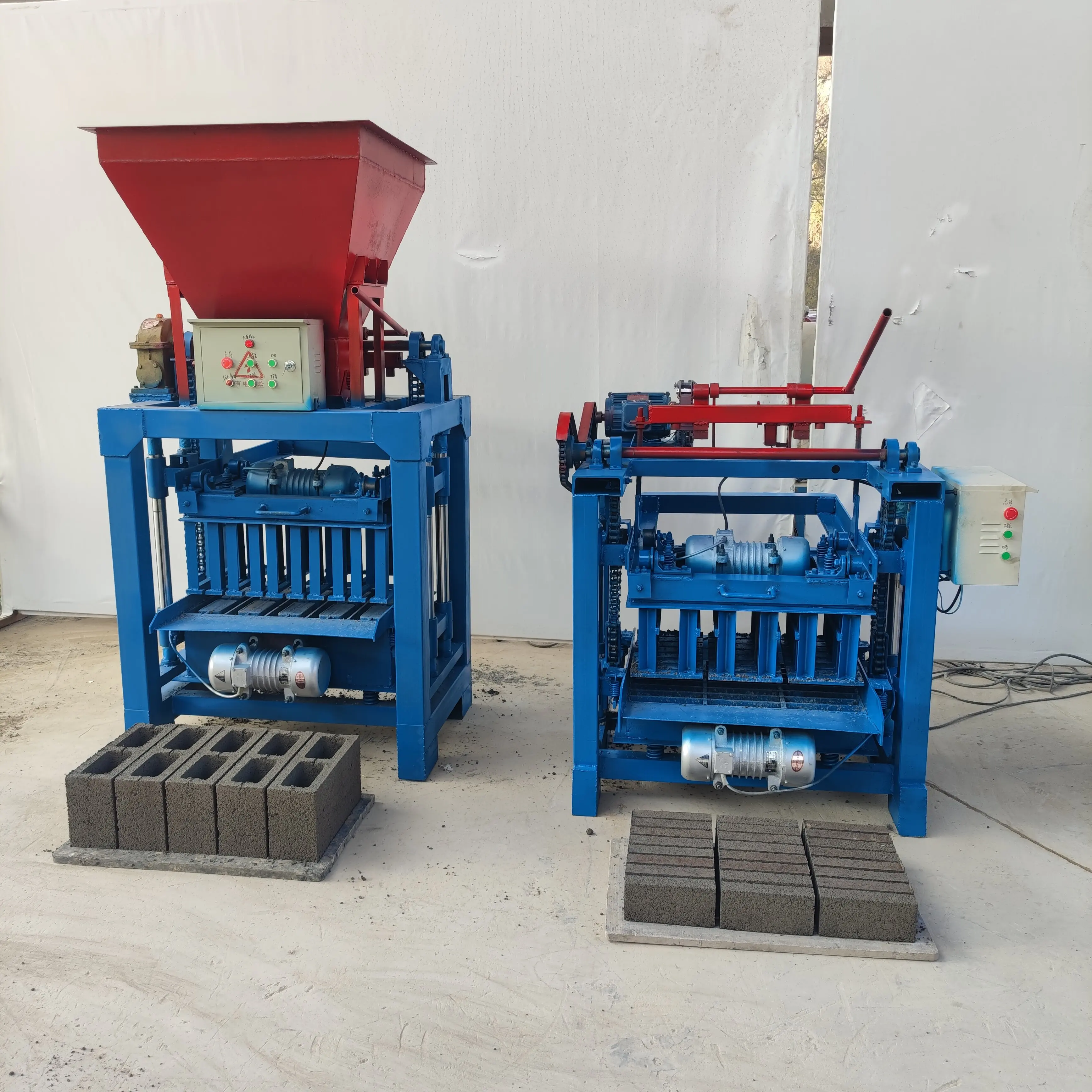 Mobile Brick Making Machine Concrete Block Maker With Hydraulic Pressure Hollow Interlock Paver Brick Ground Casting Customized