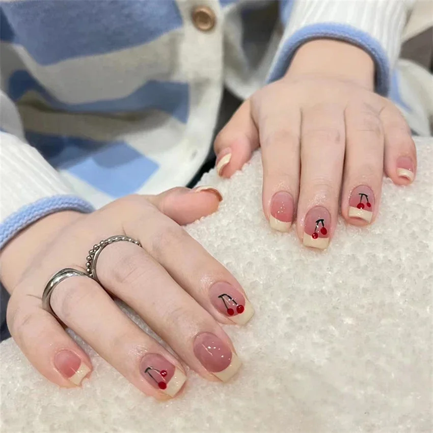 

24Pcs/Set Sweet Girls Temperament Fake Nail Art Removable Japanese Simple French Wearing False Nails Cute Fresh Press on Nails