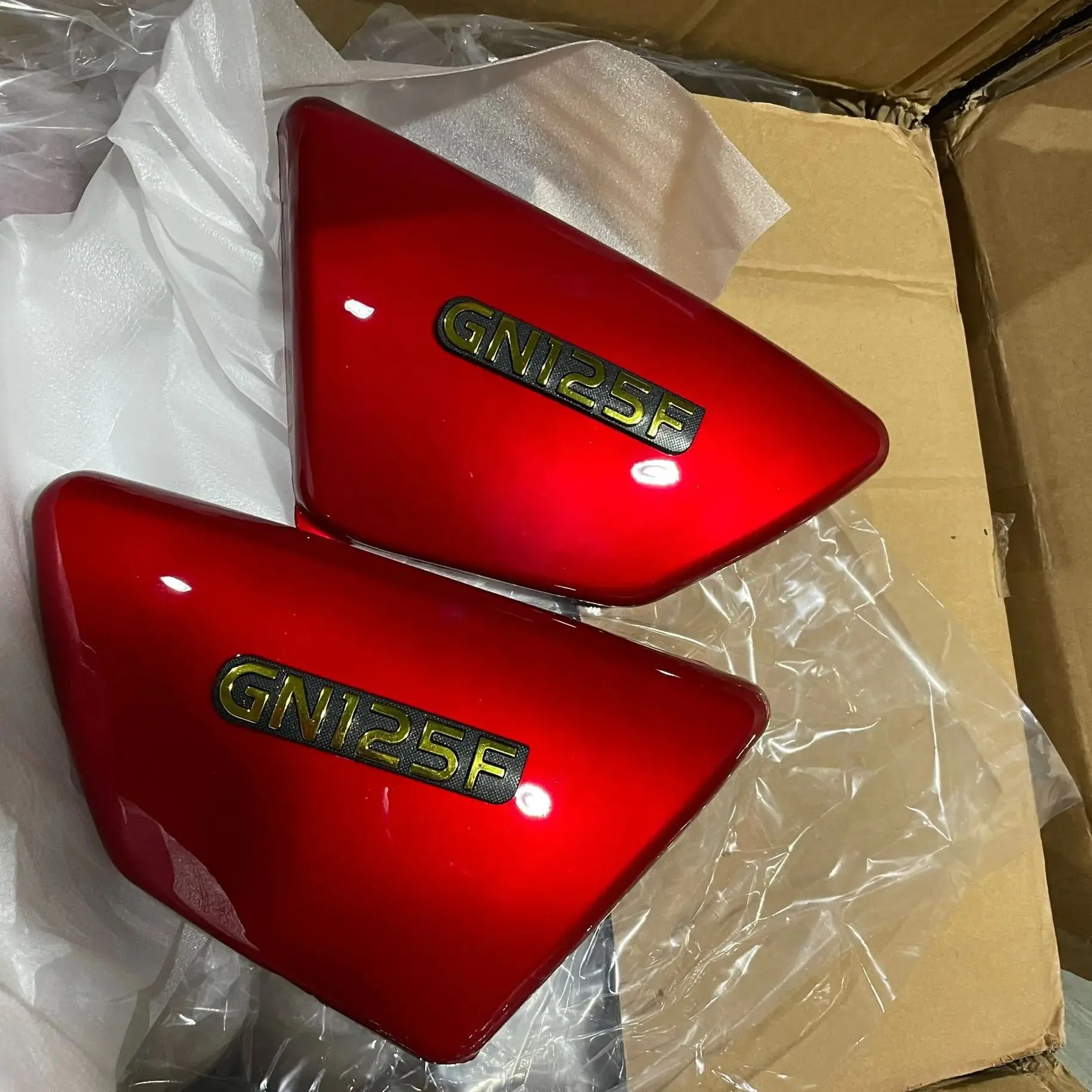 1Pair Right & Left Frame Battery Side Tank Fairing Covers Panels For Suzuki GN125F PARTS