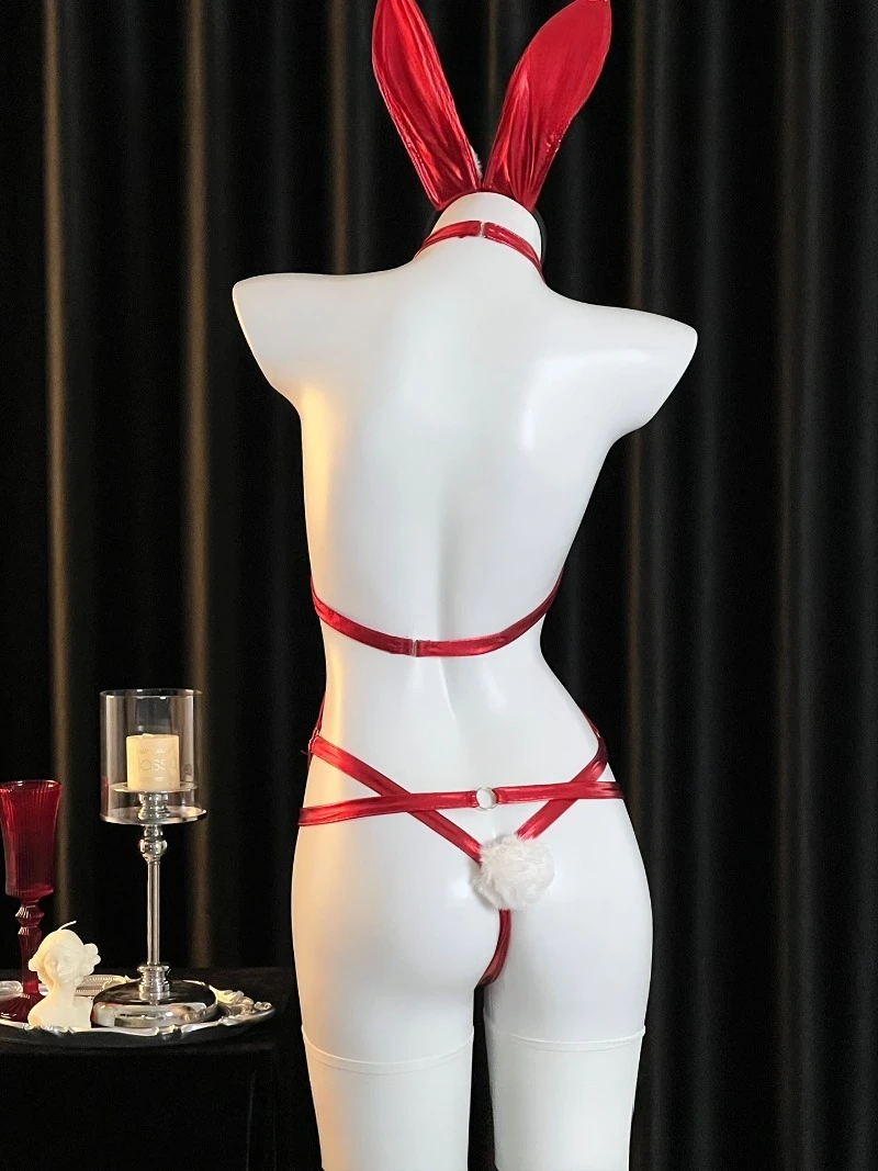 Elegante abito da donna monopezzo con scollo all'americana senza schienale: design a rete chic con ritagli romantici, intimo elegante per donne moderne