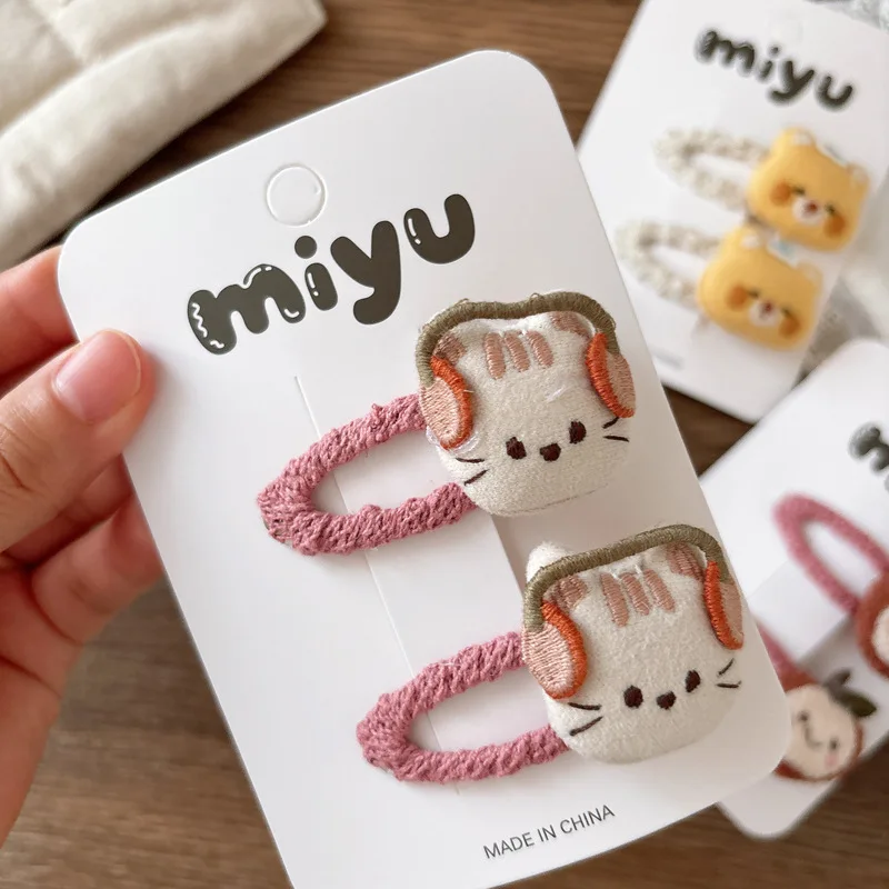 2 peças/conjunto 3d grampos de cabelo de animais inchados para crianças meninas inverno dos desenhos animados bb snap clipes bonito grampos de cabelo do bebê com design de animal de pelúcia