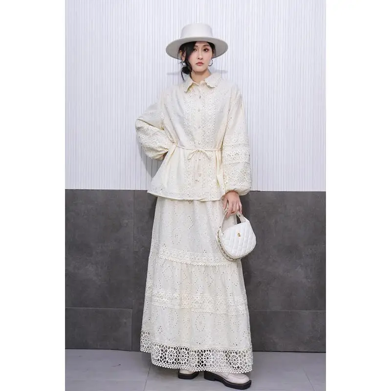 

SuperAen Retro Niche Design 2025 Spring New Suit Women's Lace Shirt Hollow Dress Two-piece Elegant Dress