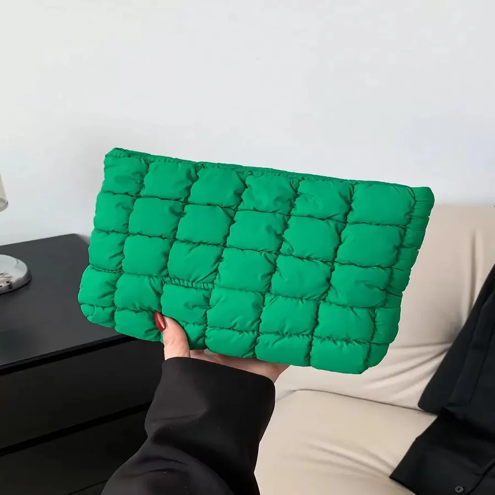 Fashionable Multi-P… - image