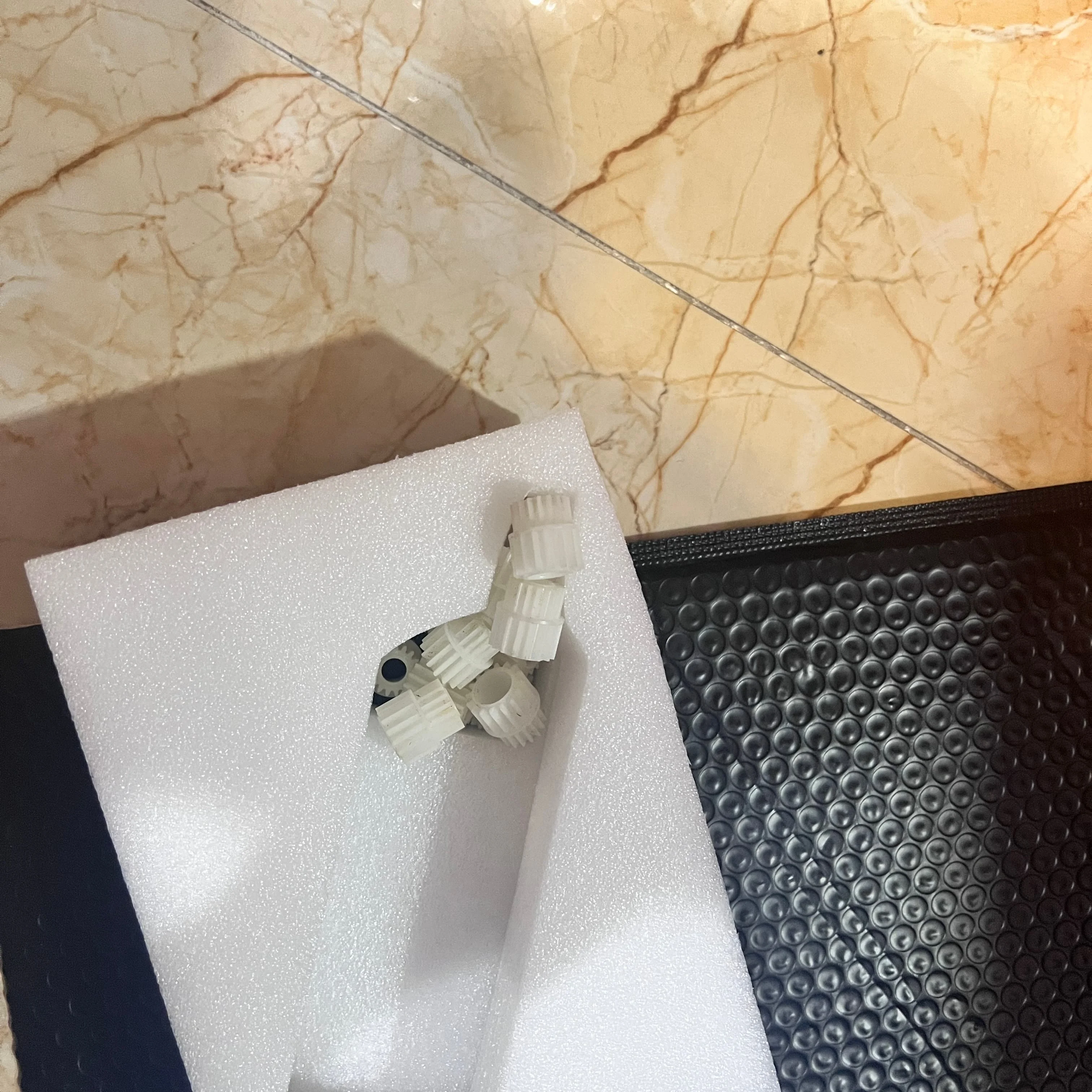 1PCS LY9007 Ejector…