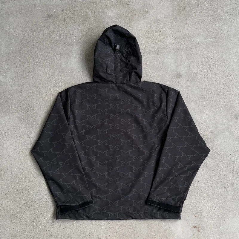 Schwarze Kapuzenjacke mit Schmetterlingsdruck, durchgehender Reißverschluss, Windbreaker für Herren, übergroßer Outdoor-Windbreaker, Streetwear, lässige Oberbekleidung mit Reißverschluss. – Detail 3