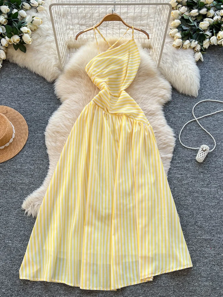 Ele High-Waisted A-…