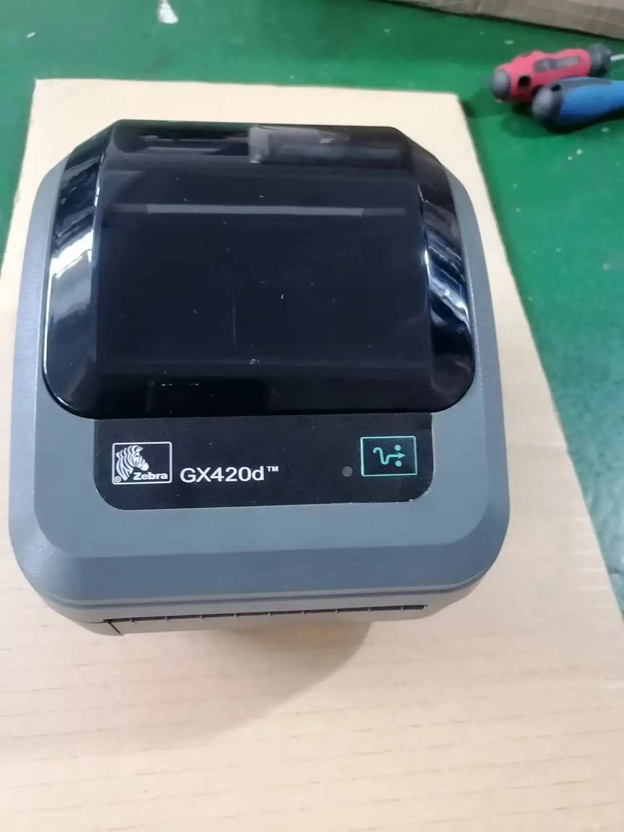 ZEBRA gx420d Used 90% new Zebra GX420d gx420d direct thermal label printer usb + parallel serial interface thermal label printer