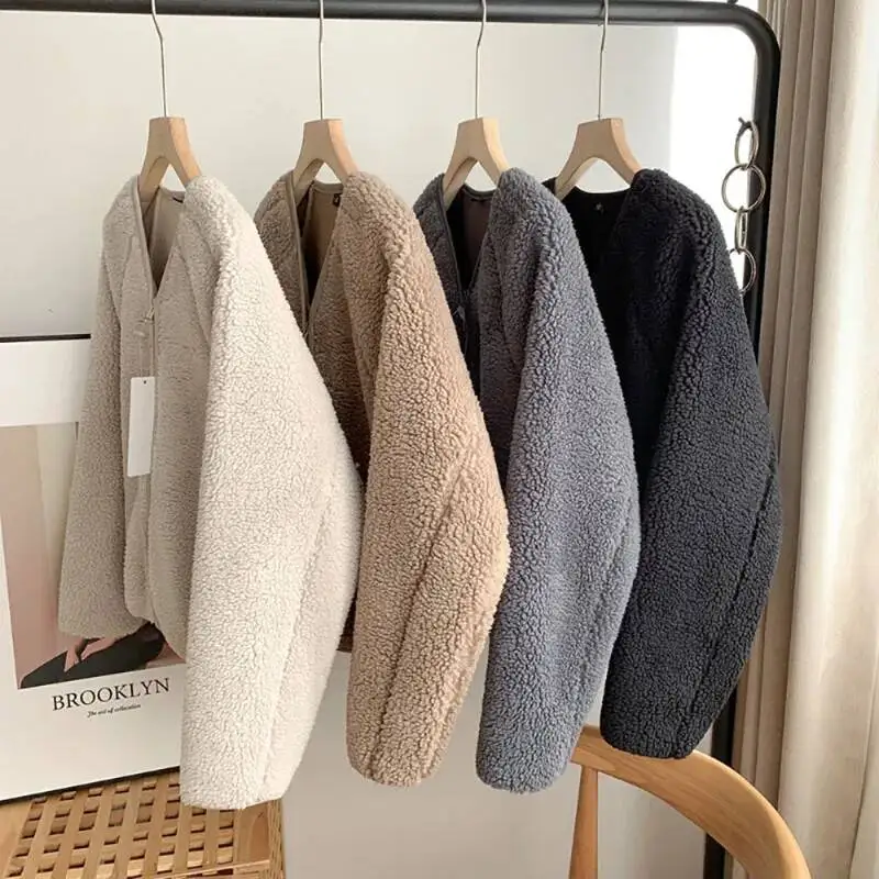 

Korean Version Autumn Winter Women's New Soft Lamb Wool V-Neck Zipper Thicken Warm Fleece Jacket Solid Texture Short Coat