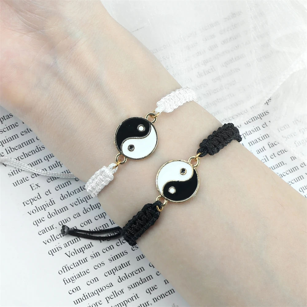 Yin Yang Tai Chi Pendant Bracelet for Women Men Handmade Woven String Bangle Adjustable Wristband Charm Friendship Jewelry Gifts